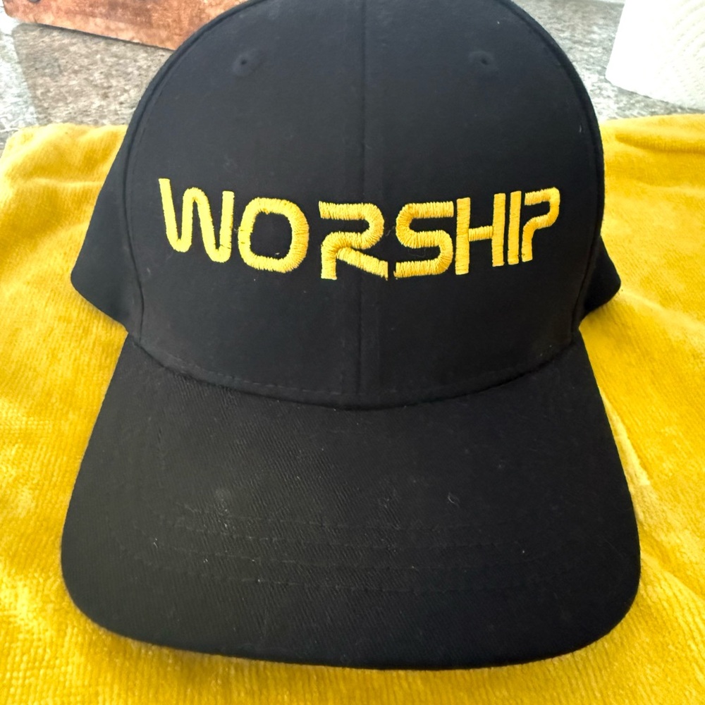 Lids Black and Yellow Worship Hat